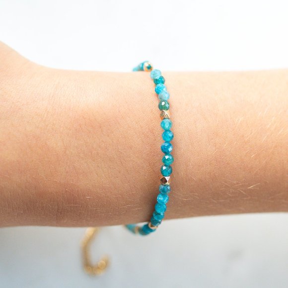 Bracelet Beautiful Amazonite Gemstone Beaded Bracelet Teal Turquoise color CUTE - Picture 1 of 6
